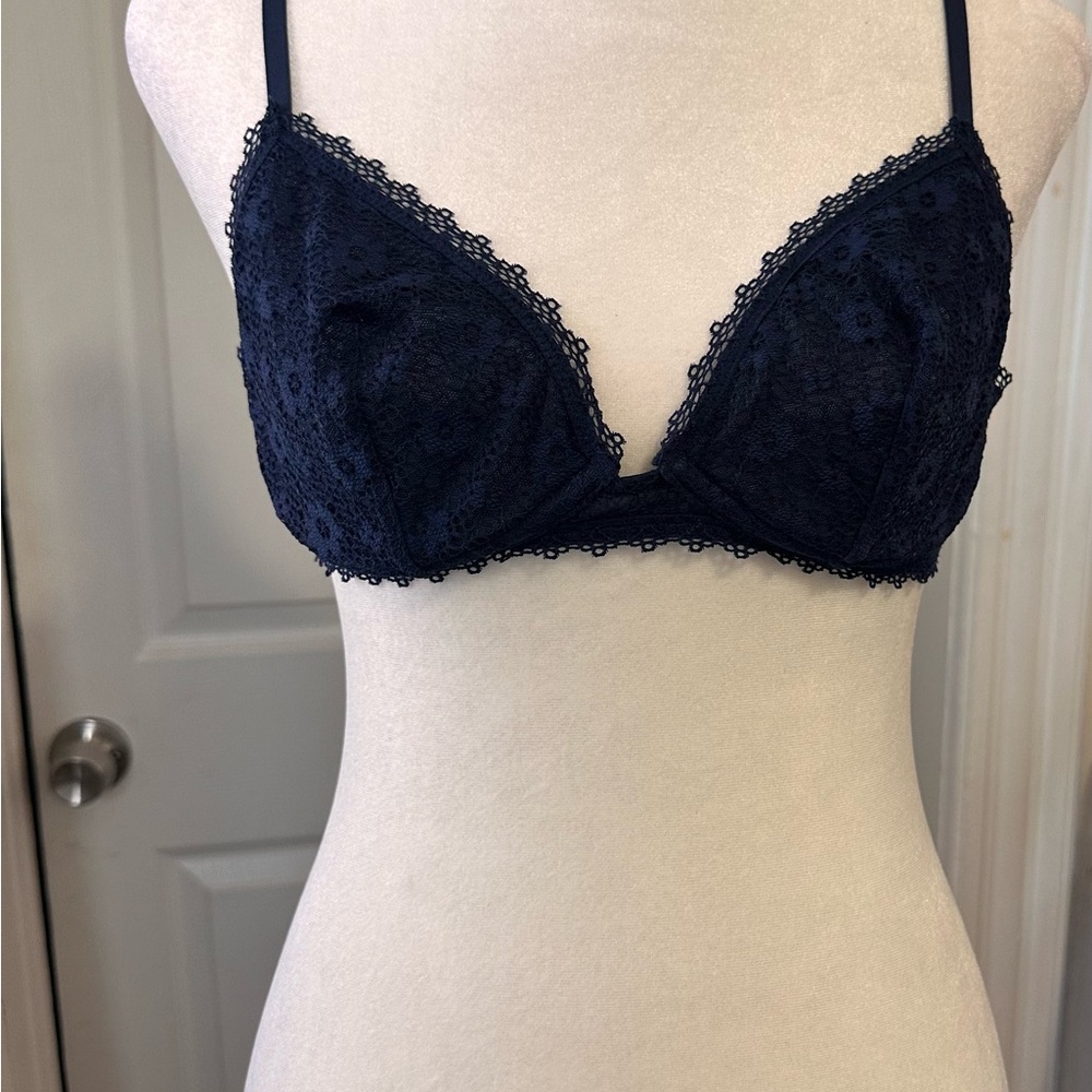 Navy blue floral lace plunge bra from Victoria’s Secrets, 34B